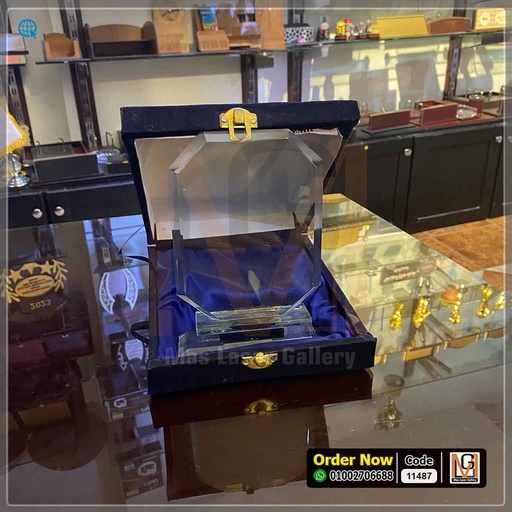 درع كريستال علبه قطيفة صغير 1 *13* | 11487